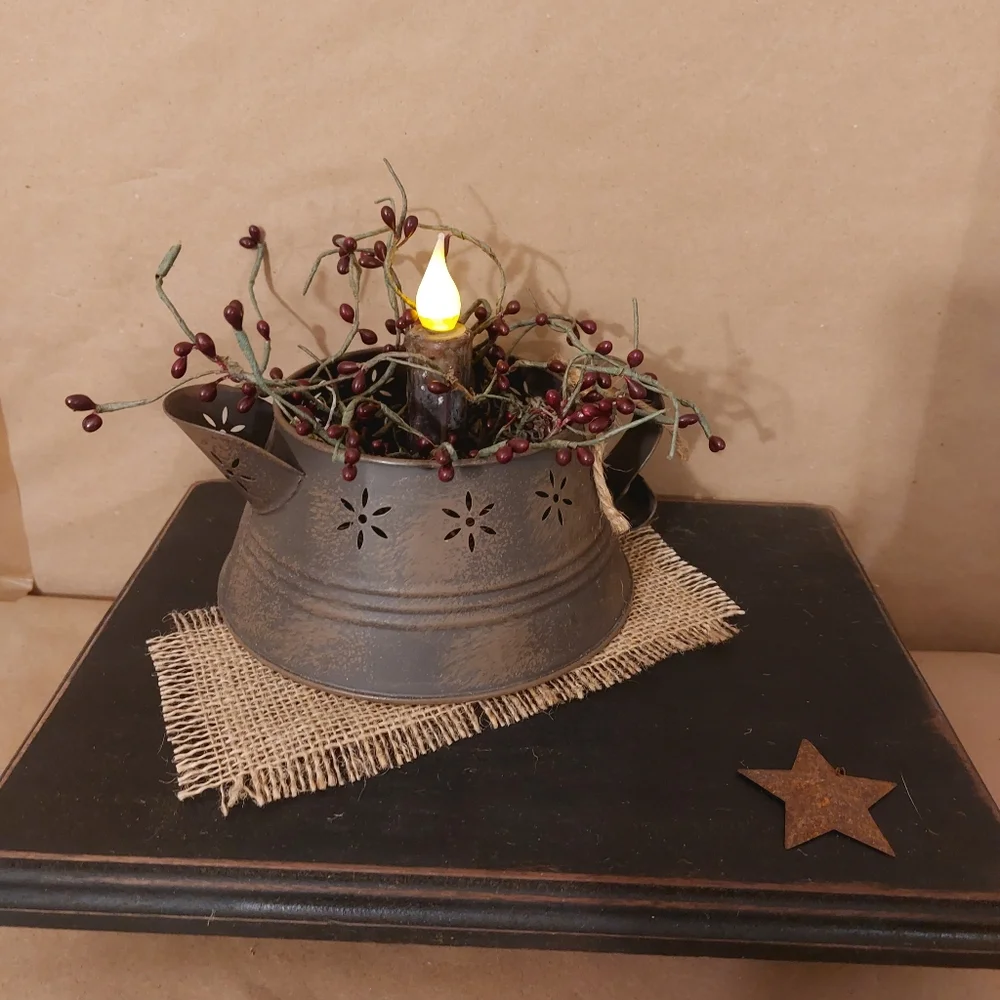 Rustic Table Centerpeice - Picture 2 of 5